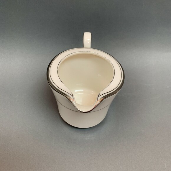 Noritake Ivory China Champlain 7553 Creamer Japan Platinum Trim - Picture 3 of 8